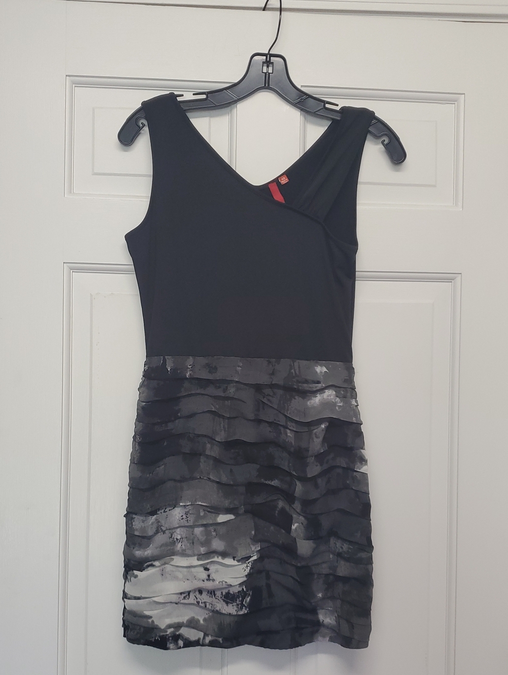 5/48 Black One-Shoulder Ruffle Dress with Gray Print Skirt XS